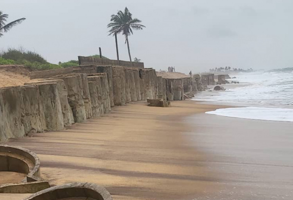 protection-cotiere-:-un-chantier-de-33-milliards-fcfa-s