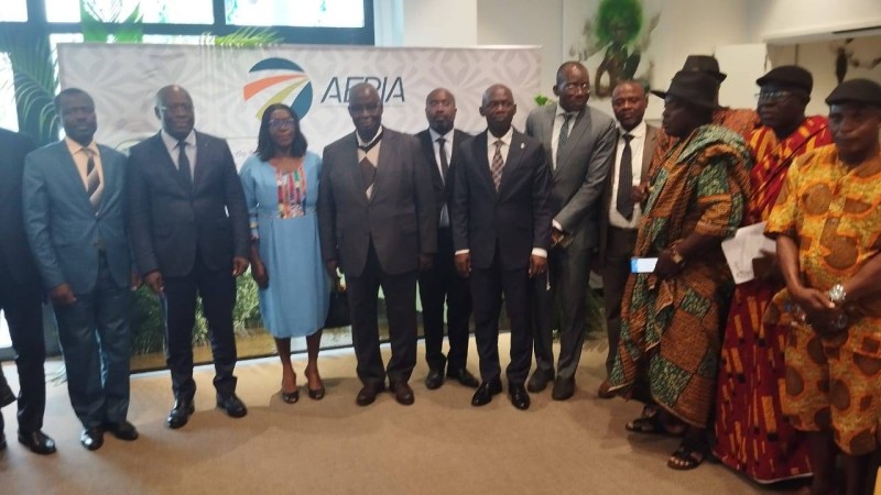 journee-internationale-des-mangroves-:-l’aeria-sensibilise-les-populations-a-la-protection