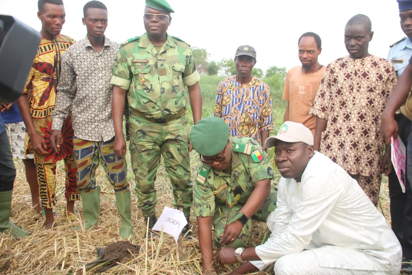 oudOQaVs7DGv0OUe_O8754P1